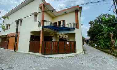 Dijual Cepat Kost 14 Kamar dekat Stadion Maguwoharjo