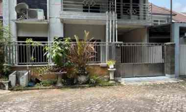 dijual cepat rumah 2 lantai