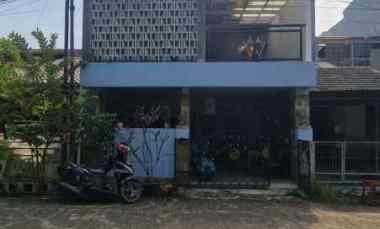Dijual Cepat Rumah 2 Lantai Dikayuringin Bekasi Barat