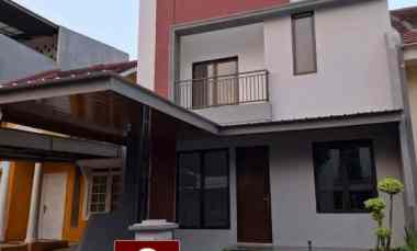 dijual cepat rumah 2 lantai siap huni di kota wisata