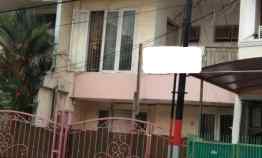 Dijual Cepat Rumah Bagus 2 Lantai Pelepah Elok