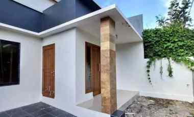 Dijual Cepat, Rumah Kekinian di dekat Uii Sleman