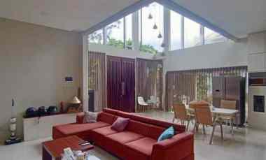 Dijual Cepat Rumah Mewah di Istana Sudirman Regency