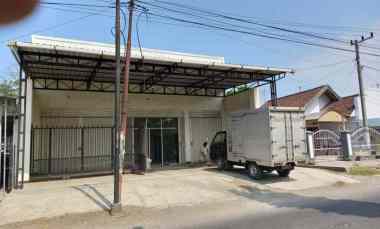 Komersial Dijual di Jombang