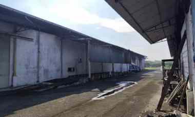 Dijual Gudang Ex Pabrik Hitung Tanah di Gresik