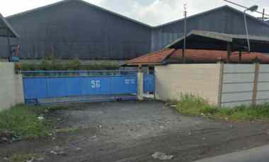 Dijual Gudang Ex Pabrik Hitung Tanah di Legundi