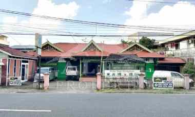 dijual hotel jalan merdeka