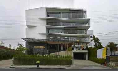 Jual Hotel Bintang 3 Minimalis Kawasan Songgokerto Kota Batu