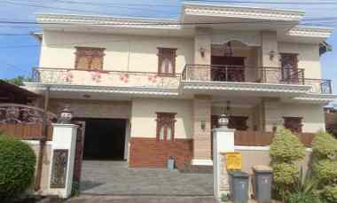 Rumah Kost Eksklusif Model Etnik Klasik Kayu Jati di Banyumanik SMG