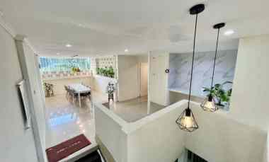 Dijual Cepat Kos Depok 40 Kamar 3 Kios SHM di Beji Depok