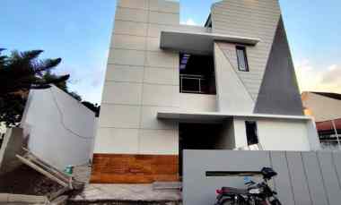 Kost Eksklusif 2 Lantai dekat Kampus UGM jl Kaliurang km 7,5