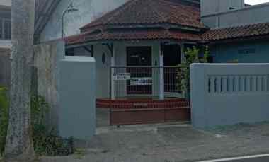 Dijual Rumah KOS 20 Kamar di Maguwoharjo, 900 meter Pasar STAN