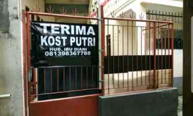 dijual kost jl pelisiran tamansari