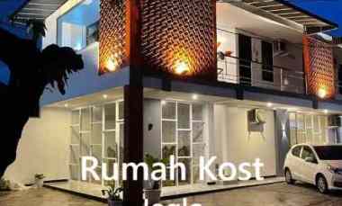 Rumah Kost Bagus 8 Kamar Penuh Hitung Tanah di Joglo, Jakarta Barat