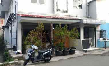 dijual kost pisangan ciputat timur