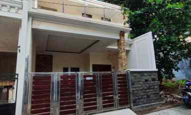 Rumah Cantik 2 Lantai Murah Privat Pool di Setu Cipayung Jakarta Timur