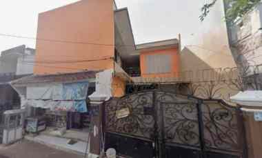 Rumah Kost 24 Kamar Full Furnished Full Terisi dekat Mabes Cilangkap