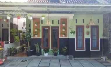 Rumah 2 Lantai Full Furniture dalam Perumahan di Banguntapan 800 Mete