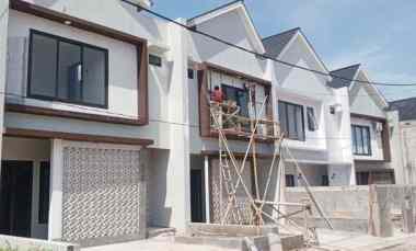 Dijual Murah Rumah 2 Lantai dekat Stasiun di Bogor