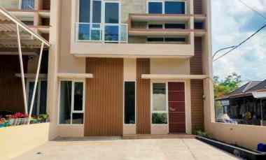 Rumah Dijual di jalan bengawan solo lumajang