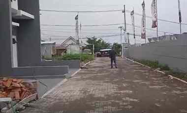 Komersial Dijual di bakalan krajan