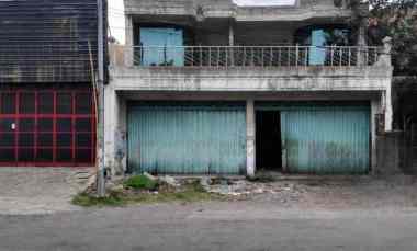 Ruko Barata Jaya Strategis, Lahan Parkir Luas, Area Komersil