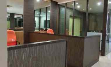 FOR SALE Ruang Usaha Bagus Sangat Strategis di Mainroad Burangrang