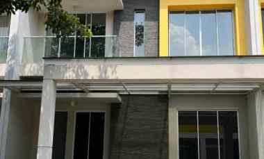 Rumah 2 lantai 8x15 120m Type 4KT Cluster Eropa Sedayu City Kelapa Gading
