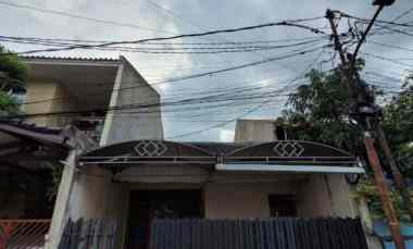 Dijual Rumah 2 Lantai Strategis di Pondok Bambu, Duren Sawit Jakarta