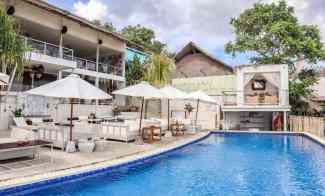 Komersial Beach Club di Pantai Balangan Jimbaran, Kuta Selatan