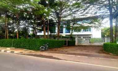 Gedung Tiga Lantai Dgn Tanah 1,5 Hektar di jl. Soekarno Hatta Bandung