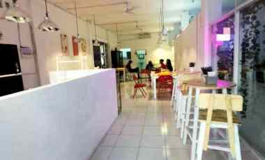 Ruko Gudang dekat Tol Cikampek Bebas Banjir Karawang Siap Huni