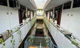 Rumah Penginapan Ruko 3 Lantai jl Raya Rungkut Menanggal Surabaya