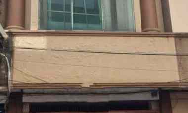 Ruko 3.5 Lt Lokasi Tengah Kota, di Jalan Kayon, Area Komersial