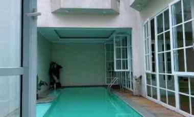 Rumah Sultan Mewah dengan Private Swim Pool di Lakewood Navapark Bsd