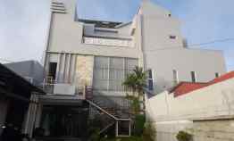 Dijual Tempat Usaha Spa di Poros Jalan Kalpataru 3 Lantai