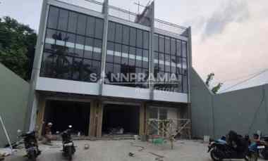 Ruko Baru 3 Lantai Plus Rooftop di Jalan Pramuka Mampang - Depok -RoSi