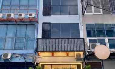 Ruko 4 Lantai Manyar Kertoarjo Lokasi Strategis Cocok untuk Kantor/Resto