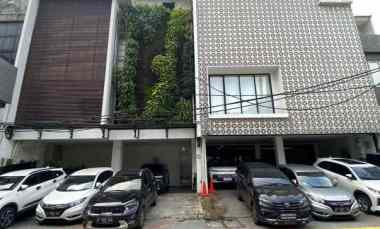 Menteng, Jkt Pusat, Ruko Gandeng 4 Lantai, Lahan Parkir 12 mobil