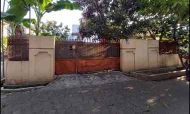 Dijual Rumah Luas 2 Lantai di Pondok Pekayon Indah SHM, Garasi Besar