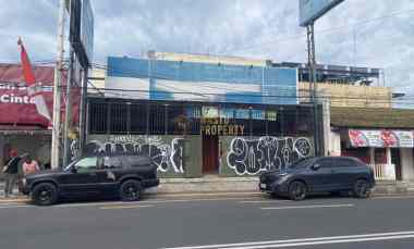 Toko Luas di Lokasi Strategis 5 menit dari Gembira Loka Zoo