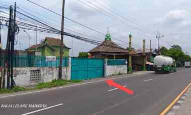 Gudang di Raya Kletek Taman Sidoarjo Lokasi Strategis Terawat