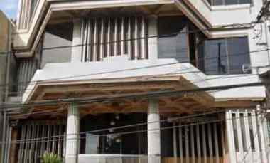 Komersial Dijual di Raya Manyar