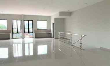 Ready 2 Unit Ruko Baru Gress dekat Pucang, Ngagel, Bratang, Klampis
