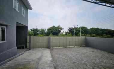 Gudang Baru Modern Loding Dock Kantor 2 Lantai di Romo Kalisari