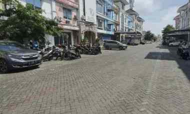 Ruko Grand City Regency Rungkut Madya Strategis Banyak Parkir