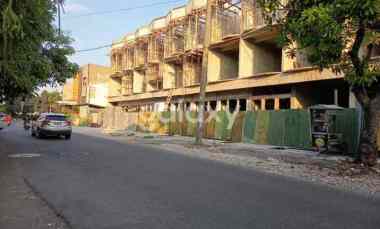 Ruko Selangkah dari Raya Merr Kecamatan Rungkut Code DVO