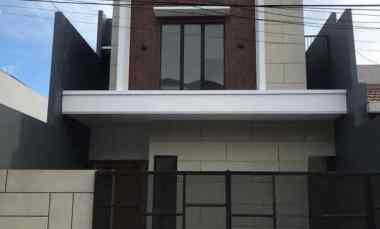 Dijual / Disewakan Rumah Minimalis di Rungkut Asri Tengah