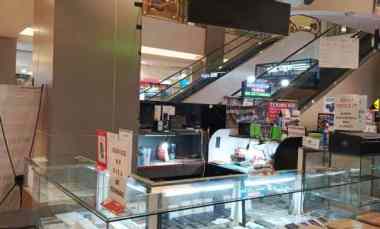Toko Hook Kios Konter Counter HP Tangcity Mall Posisi Pinggir Jalan