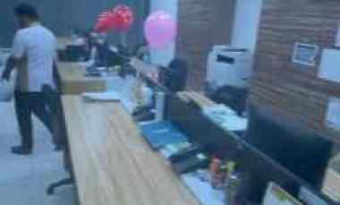 Gedung Ex Kantor Pakuwon Office Center Tunjungan Plaza Surabaya